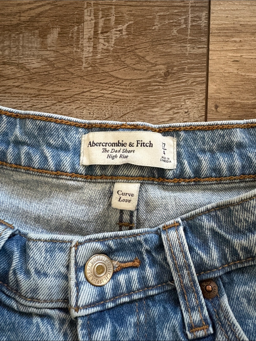 Abercrombie & Fitch Light Blue High-Waist Denim Shorts - Picture 2 of 3